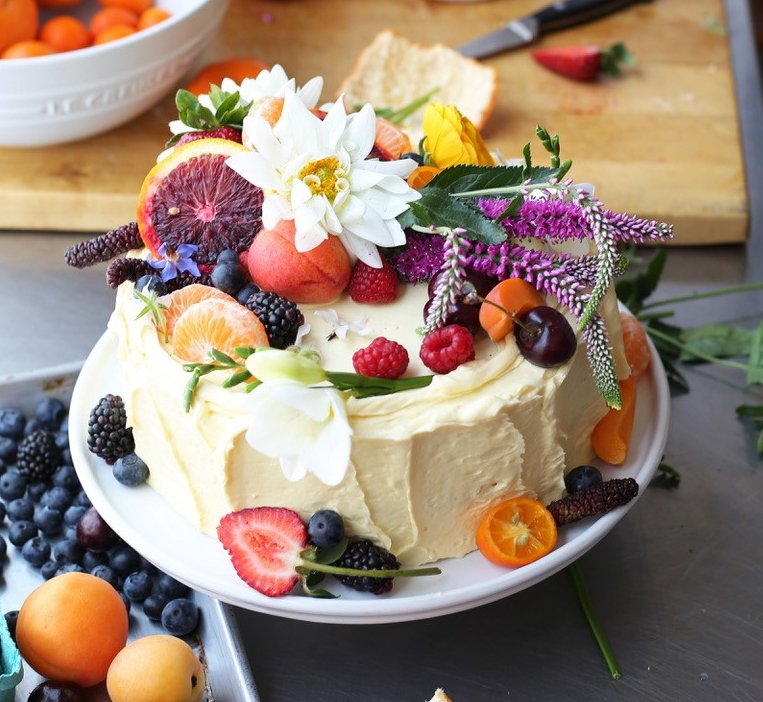 Every special dinner needs a special finale. That's why we have
<a href="/ValerieConfctns/">Valerie Confections</a> joining us on the Huntington Beach Pier, Thursday May 12th, alongside a fantastic group of chefs for a special meal. Tickets available now at lafoodbowl.com
Presented by <a href="/CityNational/">City National Bank</a>