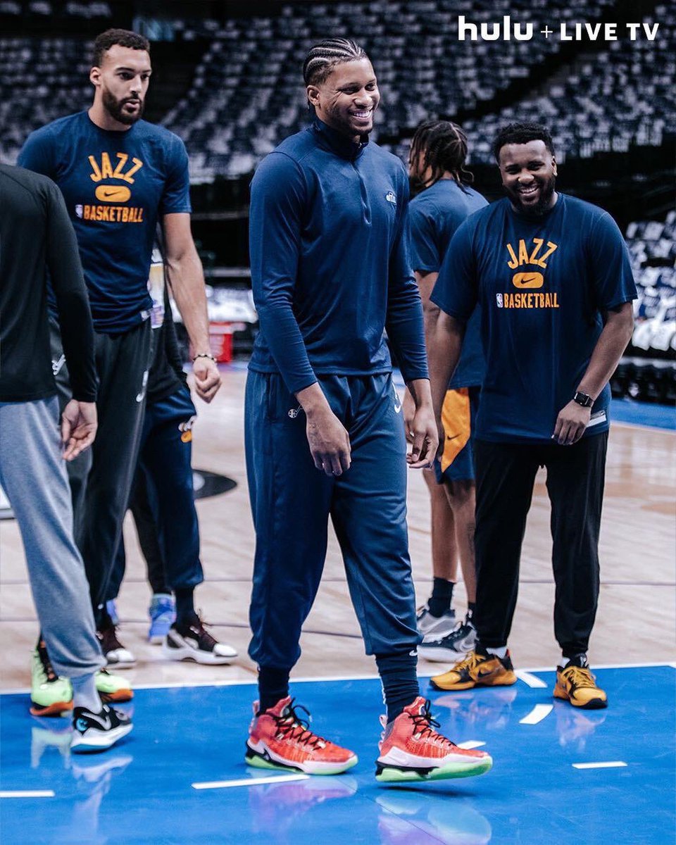 utahjazz's tweet photo. Ready. 

#TakeNote | @hulu https://t.co/IIV2SlCqnl