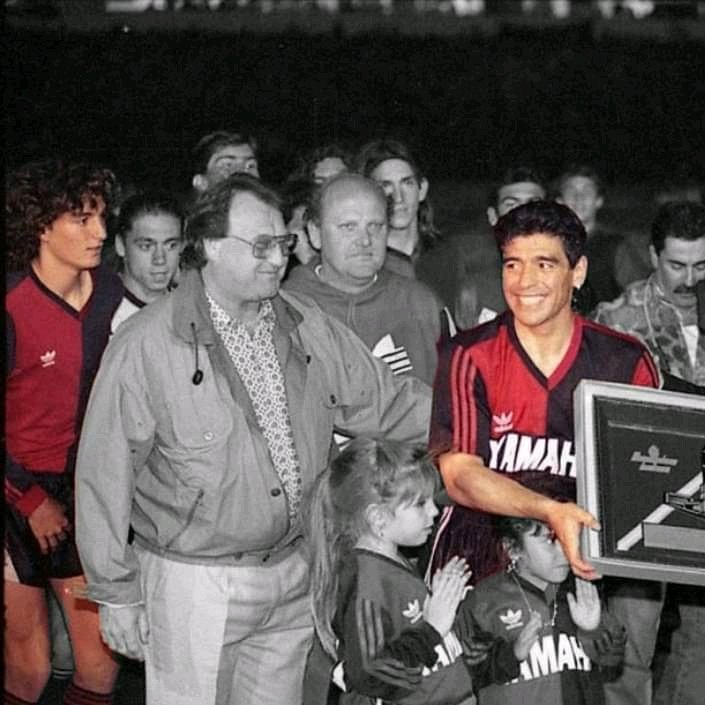 Scaloni presente en la presentación de Maradona en Newell's