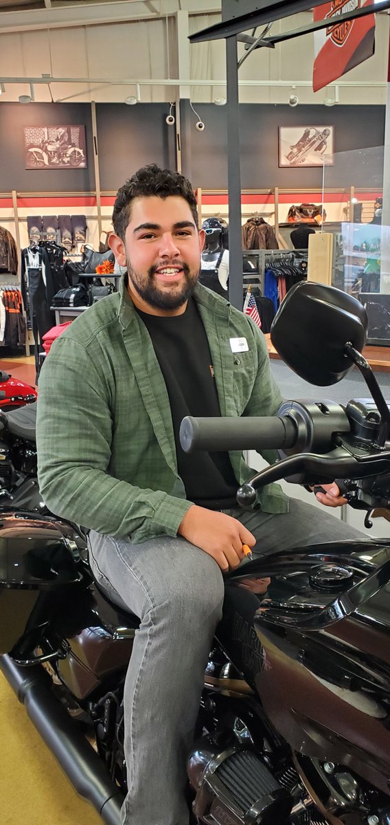 Signature Harley-Davidson tweet media