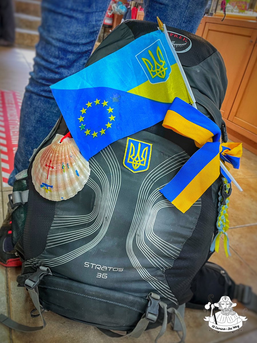 🕊Peace

#paz #peace #stopwar #stopwarinukraine #caminodesantiago #pilgrimage #jakobsweg #mochila #backpack #scallopshell