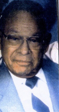 This is Steve Henson. In the 1950's, he invented ranch dressing and became  the founder of Hidden Valley Ranch. Clorox bought the company from him in  1973 for 8 million dollars. #BlackHistory #BlackTwitter
