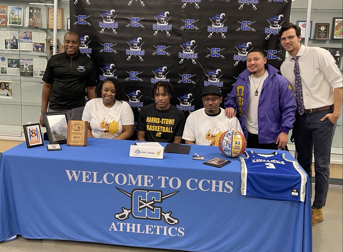 Corde Brown makes more ⁦<a href="/capcityhsbball/">Capital City Boys Basketball</a>⁩ history! First Cavalier signing to play college basketball. First 1000 point scorer ⁦<a href="/CCHSCavs/">Capital City High School</a>⁩ signs with Harris-Stowe State University!