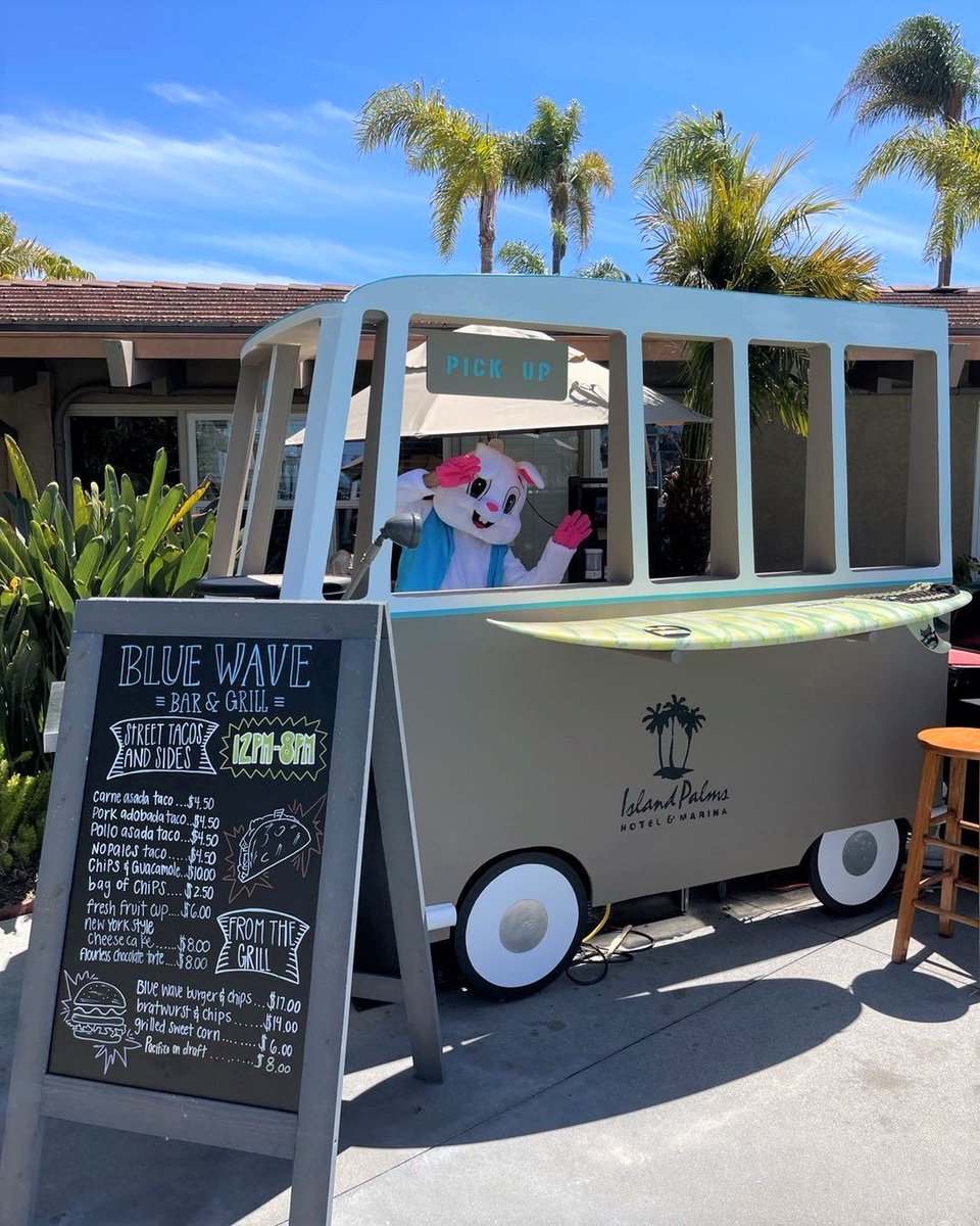 BlueWaveIP's tweet image. Here's hoping you had a hoppy Easter! 🐰 We know we sure did at @island_palms with our brand new taco truck 🌮🍻 Stop by soon for some tasty street tacos, sides, and sips — best enjoyed poolside!