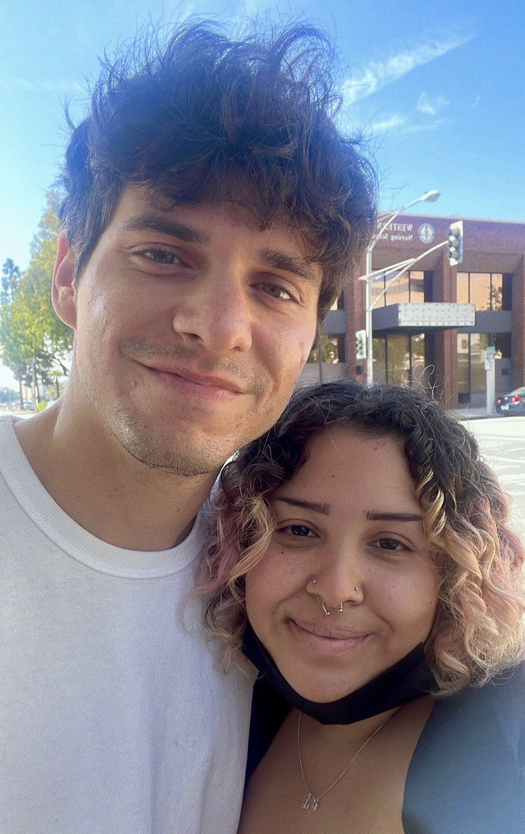 melancholyhiIl's tweet photo. just a couple of bedheads :p https://t.co/aUbpodGWNs