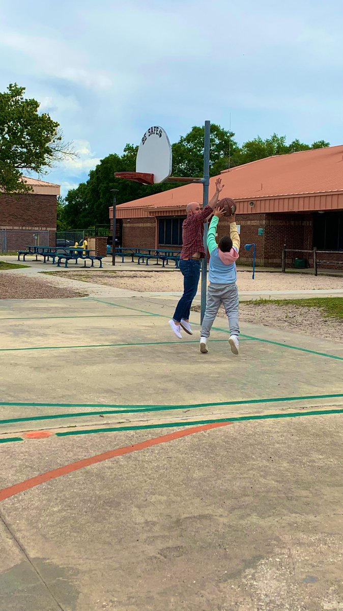 Rachael Light tweet media