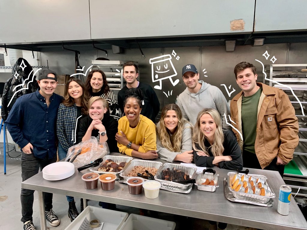 alldaykitchens's tweet photo. Favorite part about working at All Day?

1. Diverse team of all star talent 🌟
2. Tasting some of the best food in a city 😋

Can you guess what restaurant our Chicago team was testing here? https://t.co/2mSwl8UdhA