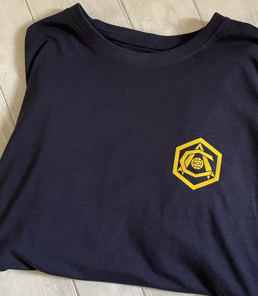 ⭐️⭐️⭐️⭐️⭐️⭐️⭐️⭐️⭐️⭐️⭐️⭐️⭐️
New polo designs and T-Shirts available 
Arsenal retro polo tops In red white and blue £19.95
T-Shirts in red white and blue £10.00 
All with free P&amp;P to the uk
#Arsenal #afc #Gooners #Retro  #COYG 

etsy.com/uk/shop/ClairA…