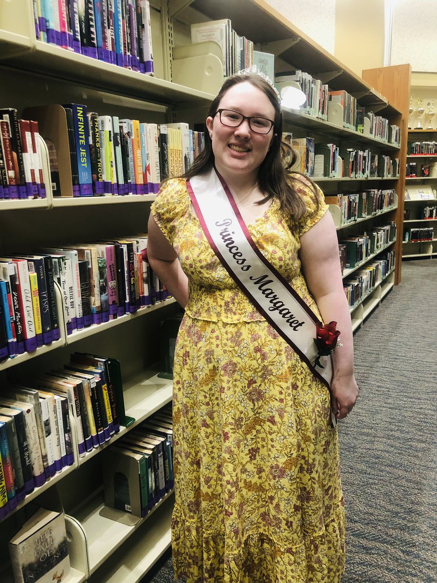 ShoopDHS's tweet photo. Princess Margaret Day 1 #promprincess #promweek2022 #dimondnation @MaggieNevala @DimondStudGov https://t.co/gd0dqpJb6R