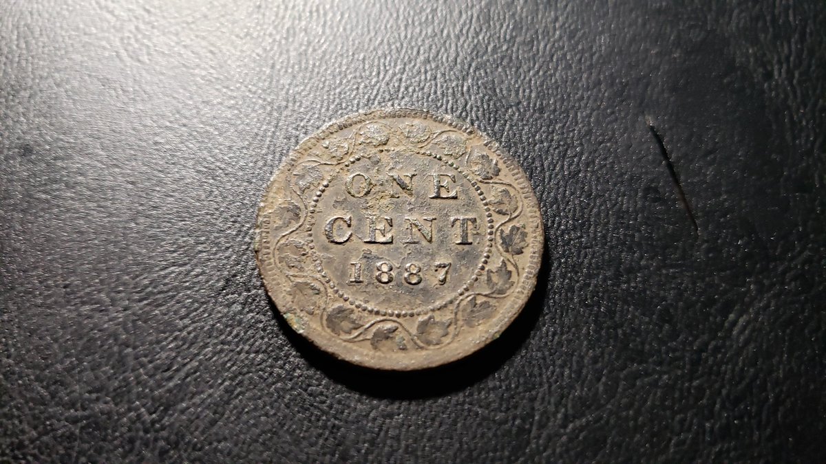 AdmonishThe's tweet image. Despite carrying Omicron, I got out today. Yes, by myself and I found my first Canadian large cent. #justdetect #detectornetwork #saturdaynightcoinshow