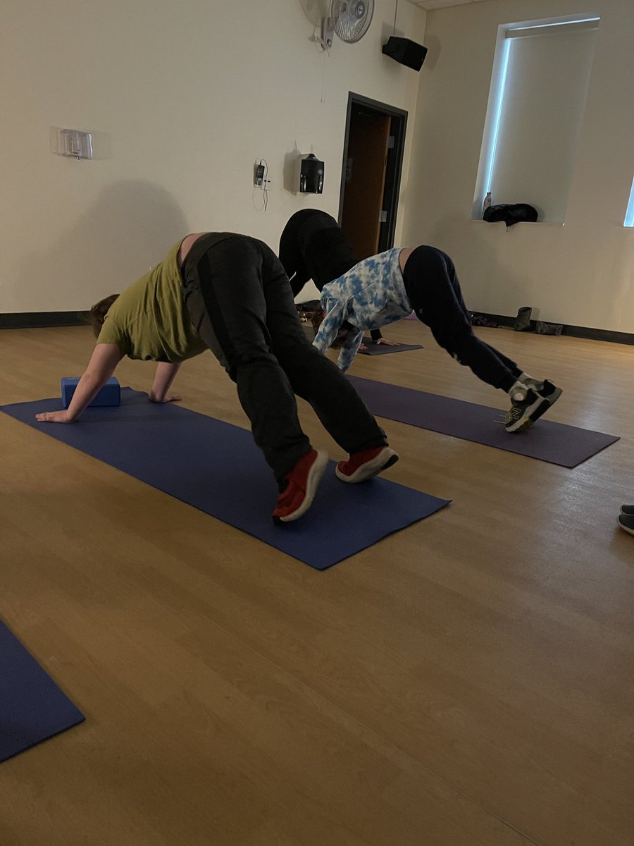 Thought we’d share some cool pics of one of our grants in action. This is Ms. Purcell’s class where the kids get a chance to participate in “real life” skills. #GrantsInAction #@SD113a_EduFdn