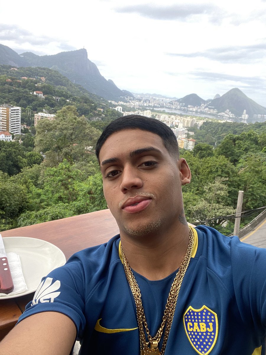 020_pedrinho_'s tweet photo. Deus é o meu guia ❤️ https://t.co/JgK73cu5on