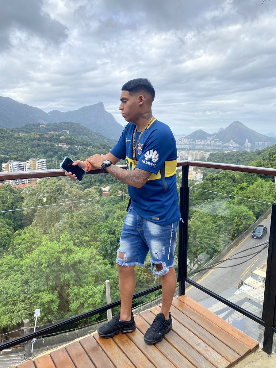 020_pedrinho_'s tweet photo. Deus é o meu guia ❤️ https://t.co/JgK73cu5on