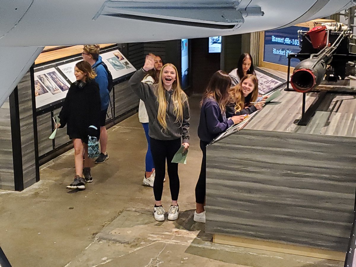 KaylorStacia's tweet photo. Took a trip to the @the_cosmosphere today! @kbiebighauser @ACMS_Jaguars #LaunchLearningCosmo https://t.co/esuHphQYtk