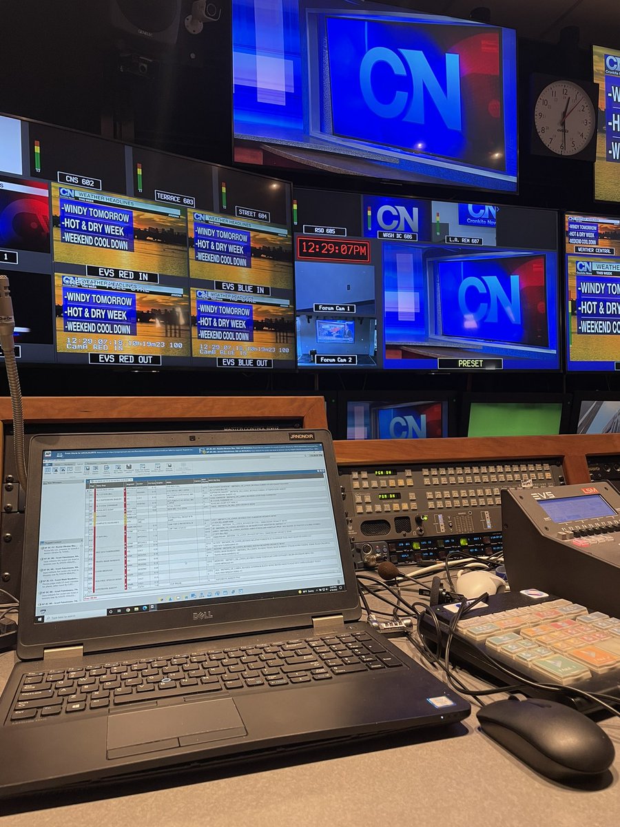 agaribay19's tweet image. Last time I’ll be directing for @cronkitenews with the @TVProdLab. A bittersweet moment for sure, but I’m glad I was given the opportunity this semester. 🥹