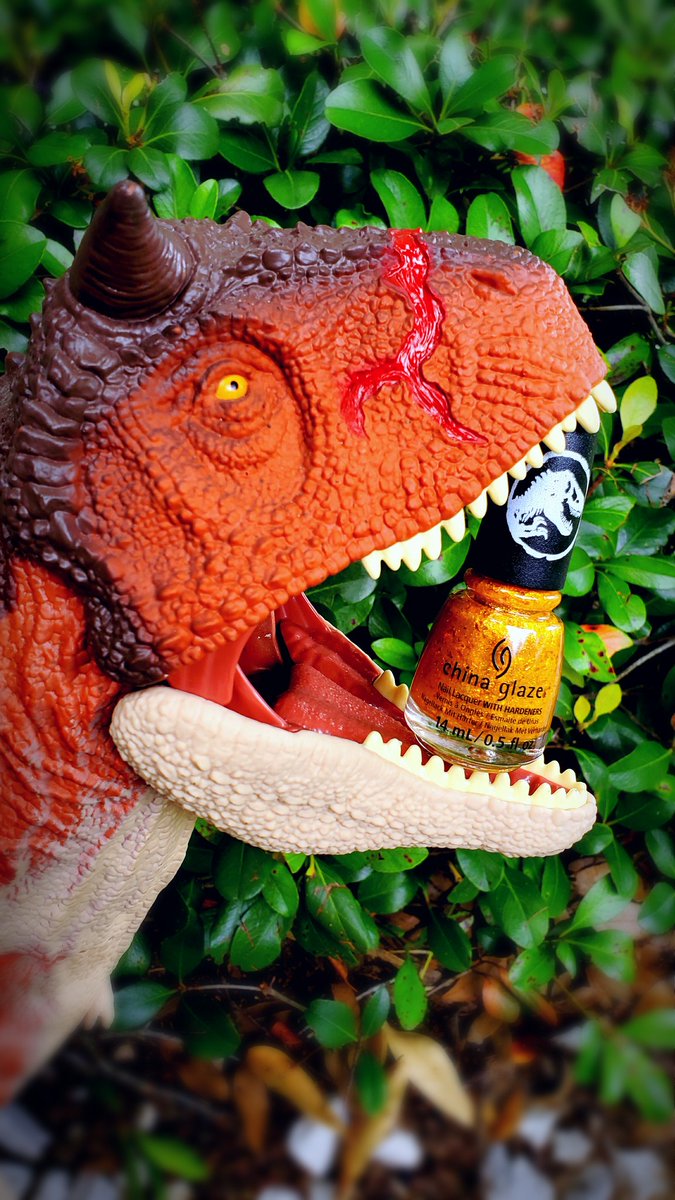 JMaloneActs's tweet photo. "Preserved in Amber" was the color from @ChinaGlaze 's @JurassicWorld collection that I was most looking forward to & it's stunning!
#JurassicWorld #JurassicWorldDominion #ChinaGlaze #NailPolish #PreservedInAmber #JurassicPark https://t.co/Kzqv5ECrr2