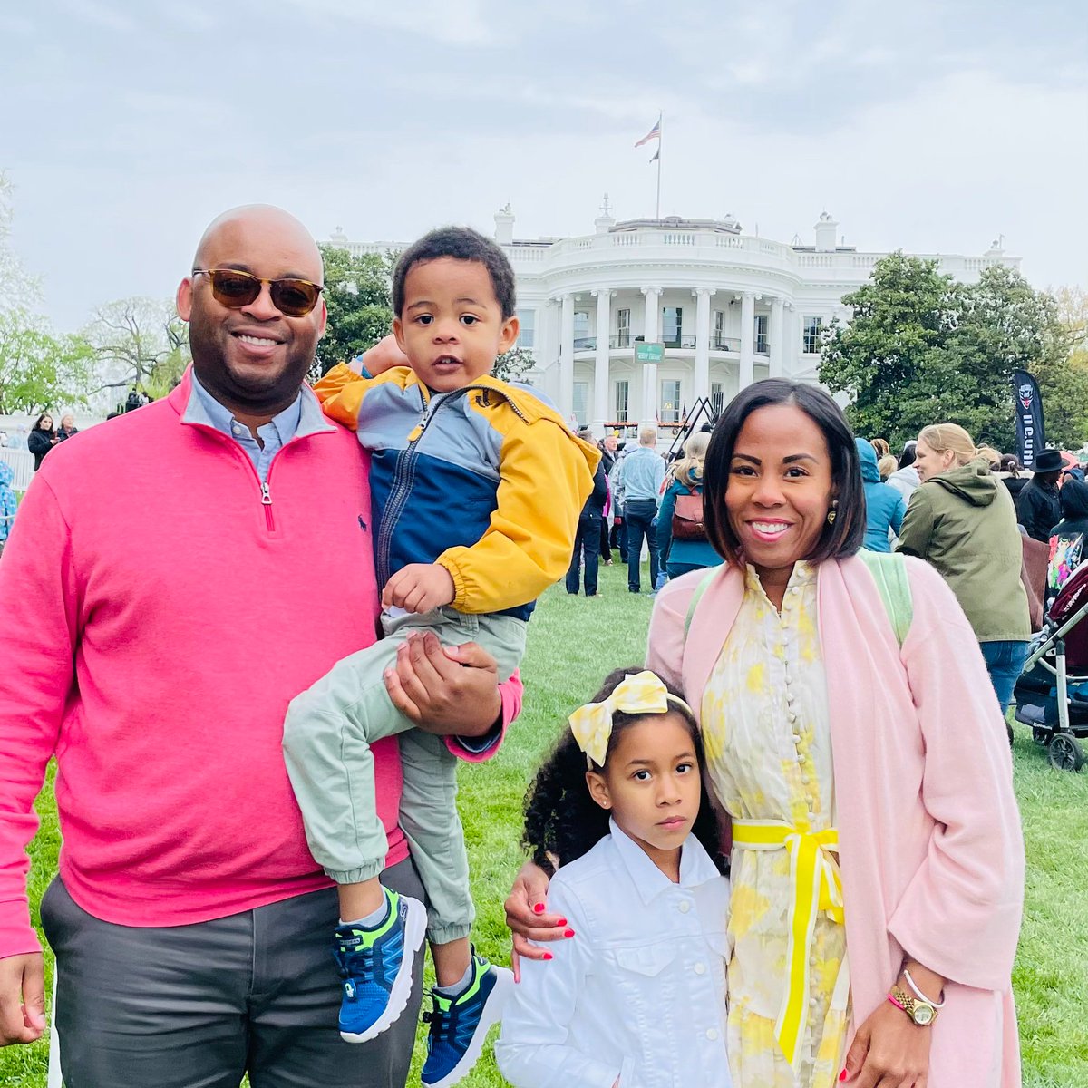 JaneHopeTX's tweet photo. My family &amp; I had the privilege of attending the White House Egg Roll.

Many doubted Dems could win back the White House. I'm proud to have played a part in helping elect President Biden &amp; VP Harris.

So much progress has been won &amp; what's next to come leaves me so hopeful! https://t.co/frLsmfOkSA