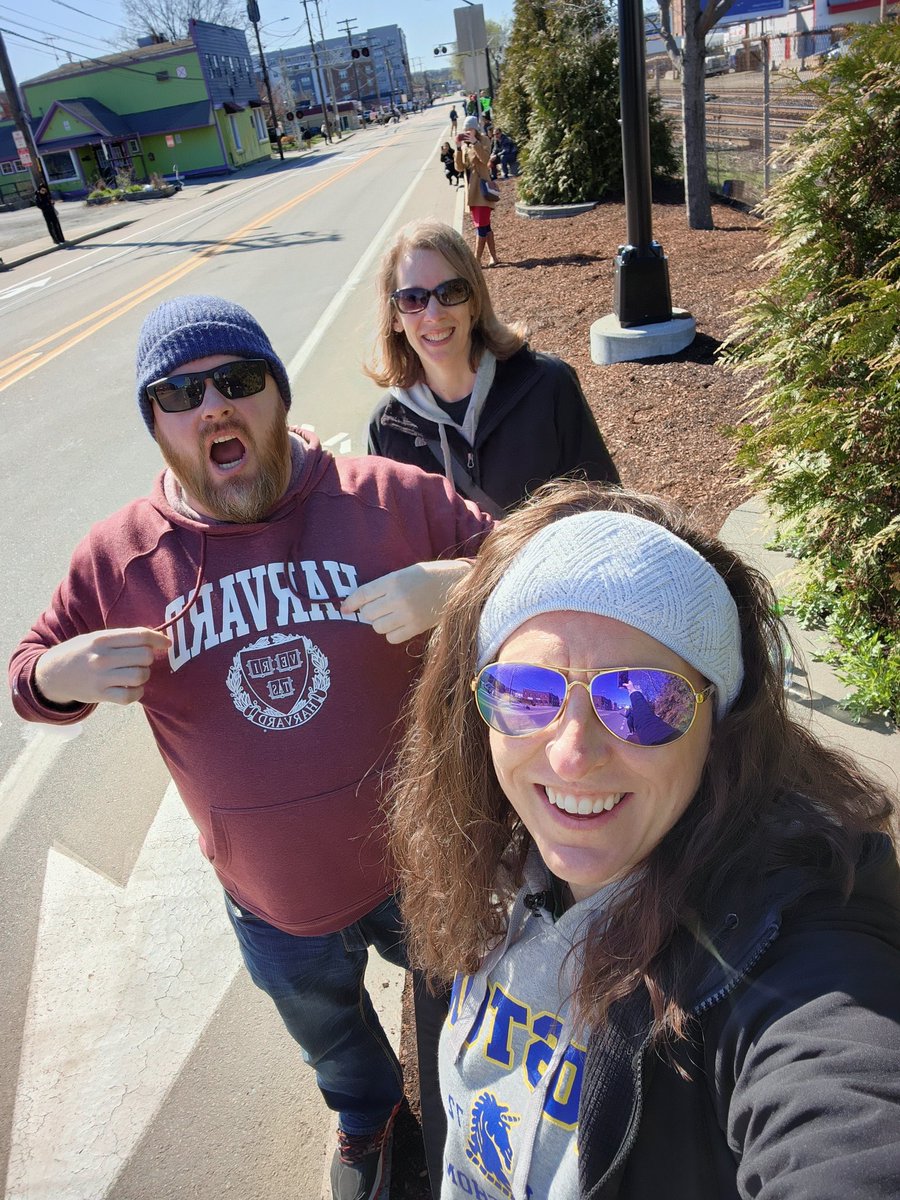 jandbbailey's tweet photo. Cheering for @RVCoachBailey at #BostonMarathon was absolutely incredible. Dude beat his goal! GO BRI GO!! https://t.co/clzGpyepI7