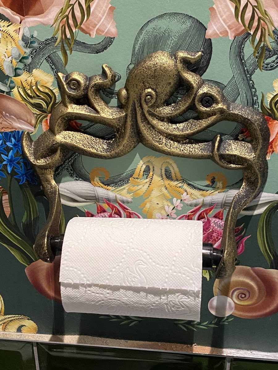 Jennifer Ellis tweet media