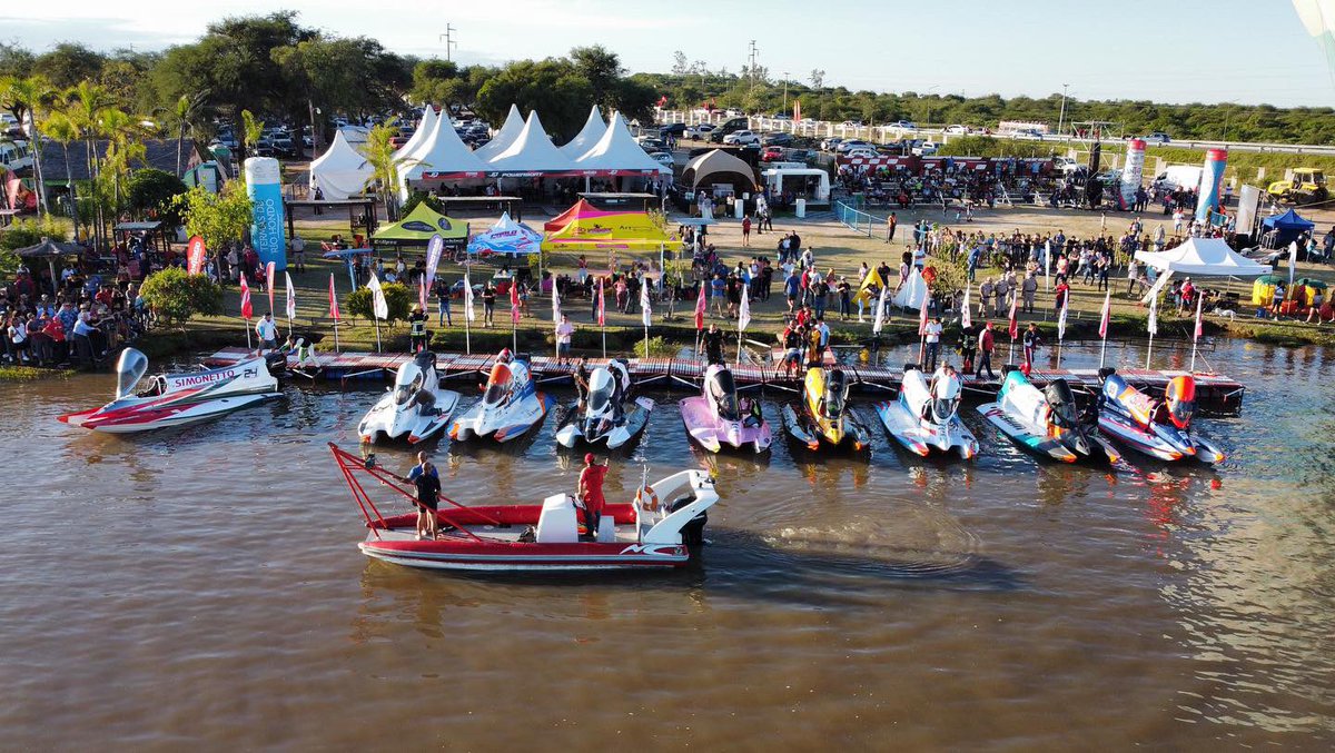 Imágenes aéreas de la grilla de largada #GPSDE #f1powerboat
