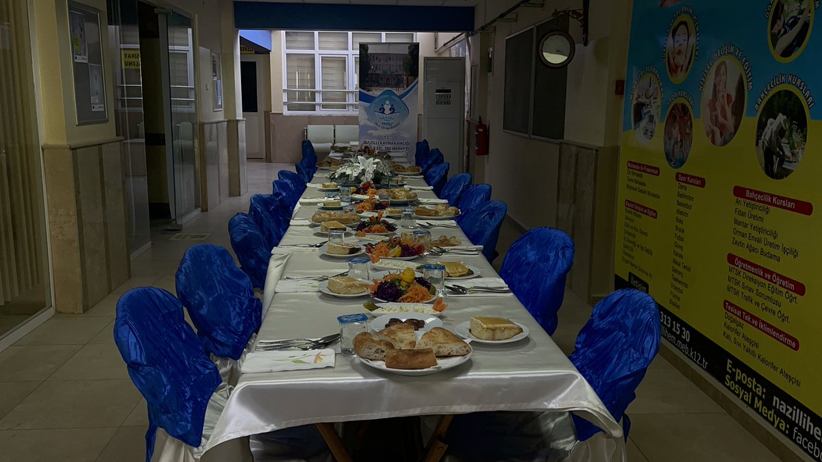 aso_hem's tweet photo. Kurumumuz ‘ Aşçı Yardımcısı ‘ kurs programından Eğitmenimiz Ebubekir İleri ve kursiyerlerimizin emeği ve özverisi ile iftar programımızı gerçekleştirdik.
@tcmeb @Nazilli_MEM @sdulger43 @mebhbogm @LvntSener @Aydin_MEM @yilmaznazif https://t.co/I7SCYy3hTQ