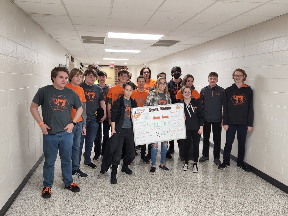 frc_3197's tweet photo. Drumline escort through the school to send us off to the world Championships! #pridechs #wearecsd #robots #allgas https://t.co/HL6vpFQGab