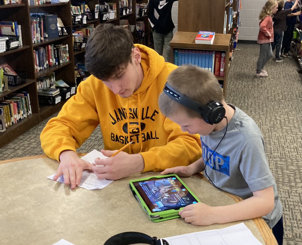 JCSD_Library's tweet photo. Kindergarteners are collaborating with high school multimedia students to determine content for research videos that the HS students will create. https://t.co/N5MG03qlRH