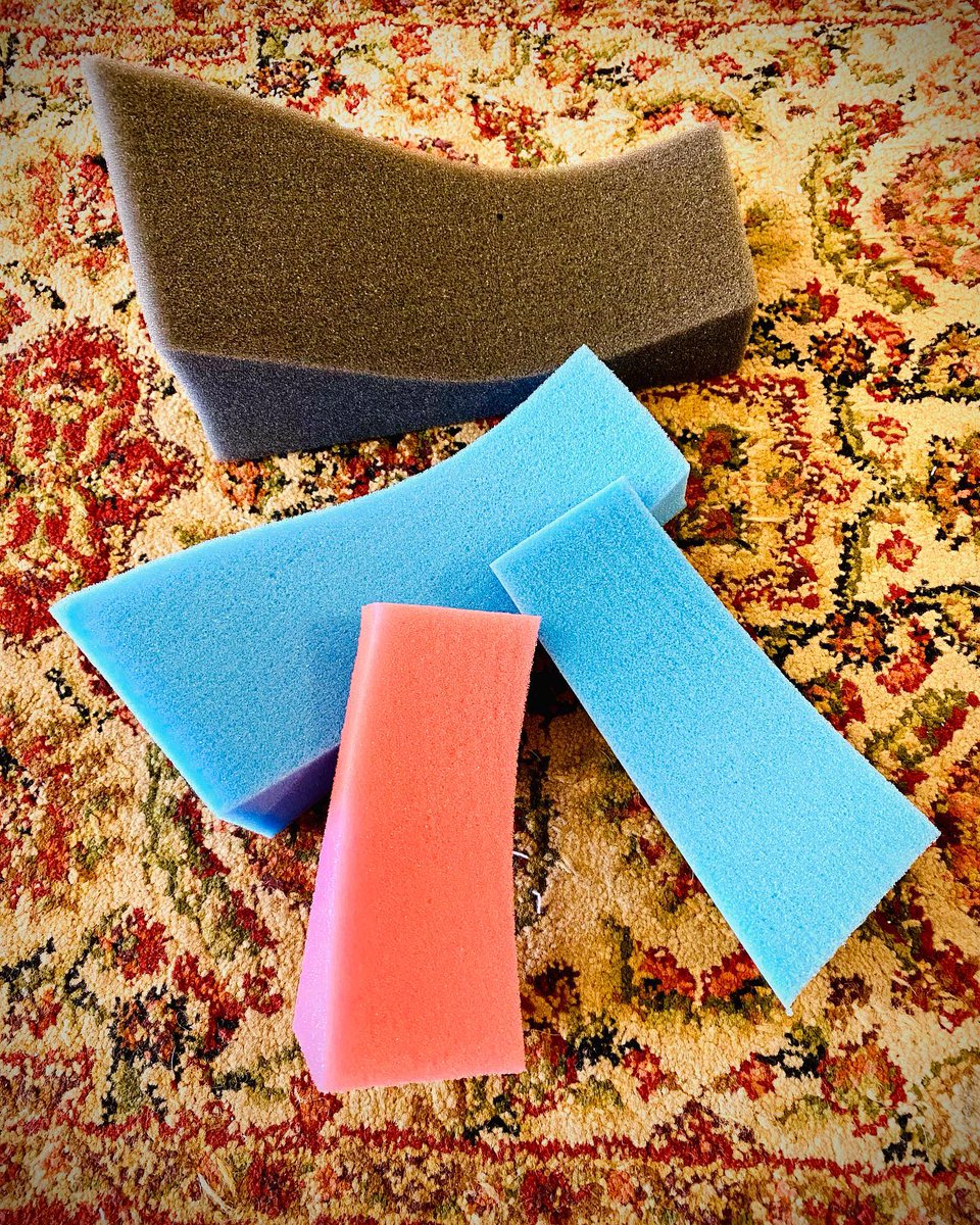 StLouisStrings's tweet photo. Looking for a new shoulder pad? The Poly-Pad is a contoured poly foam shoulder pad for #violin or #viola, and we carry it in a variety of sizes!

Comfortable, nearly weightless, and promotes good posture and relief from chronic neck and shoulder discomfort! 

#stlstrings https://t.co/TaB38WY58Q