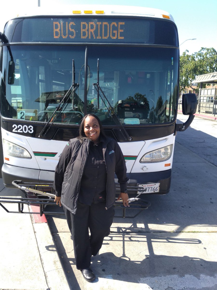 jimanette's tweet image. Working Bus Bridge🚊🚍Easter weekend was awesome and a success☺️ @rideact @SFBART #Busbridge #busoperator #shopstewardD6