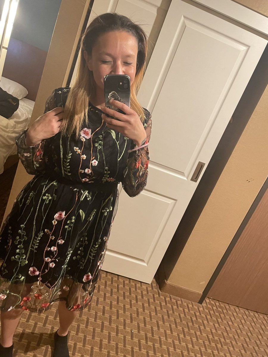 DanielsAmigos's tweet photo. Meant to post these on Saturday. But enjoy my #BTS concert outfit. 

Happy Monday! https://t.co/ak4yy5dian