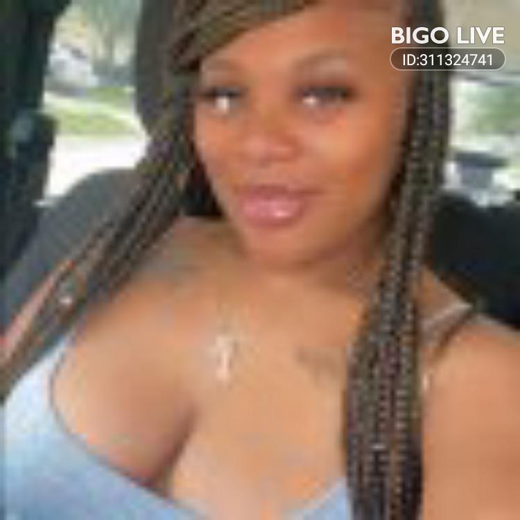 Gilligunproduc1's tweet photo. 🖤ms. kii 🎲 invites you to a party! #BIGOLIVE https://t.co/Z2A8fCmukc https://t.co/OVaZttotHo