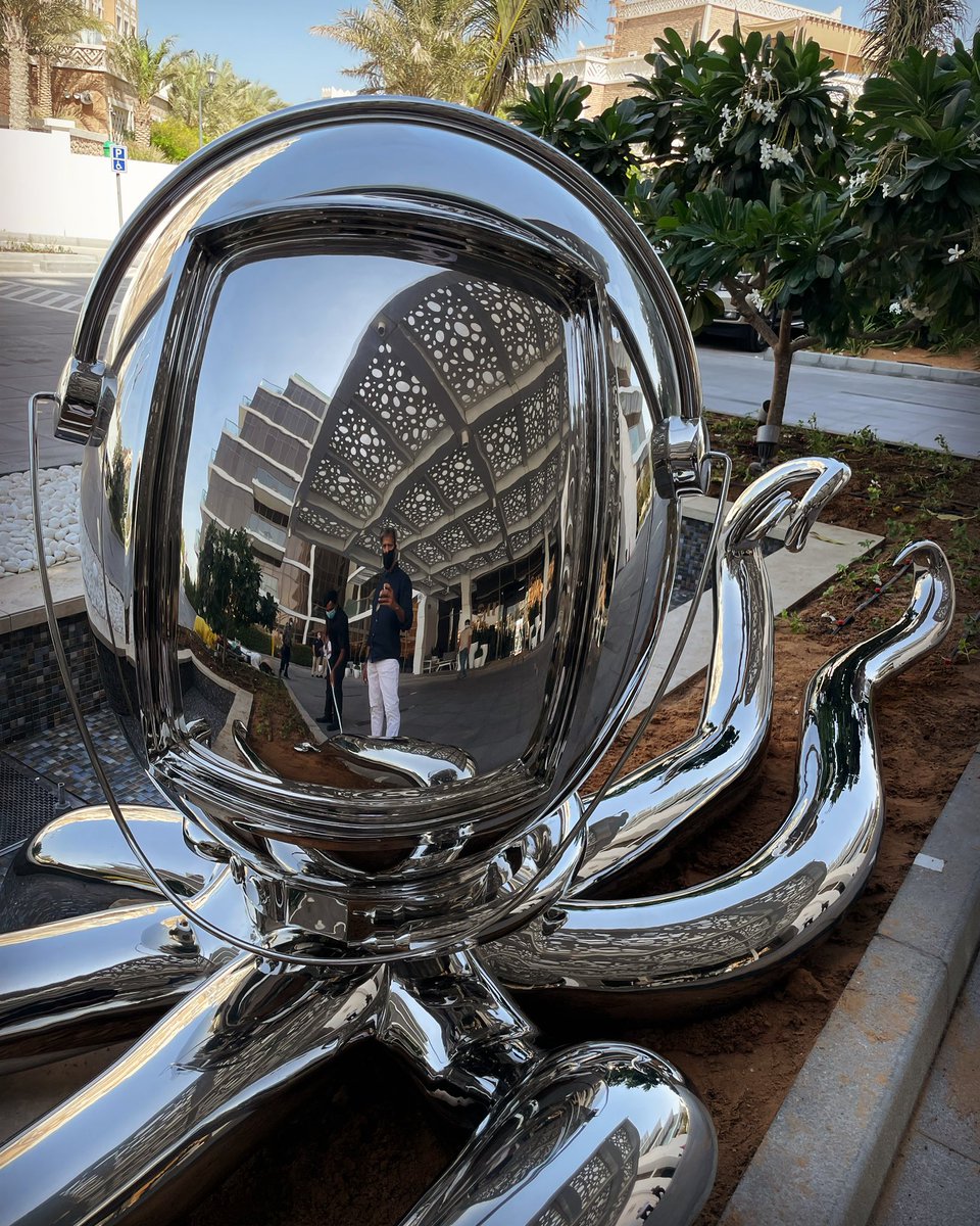 neelstagram's tweet photo. Have you personally seen our latest octopus 🐙 sculpture? It’s our most ambitious sculpture project so far. 👌🏼 https://t.co/C0q86uZivh
