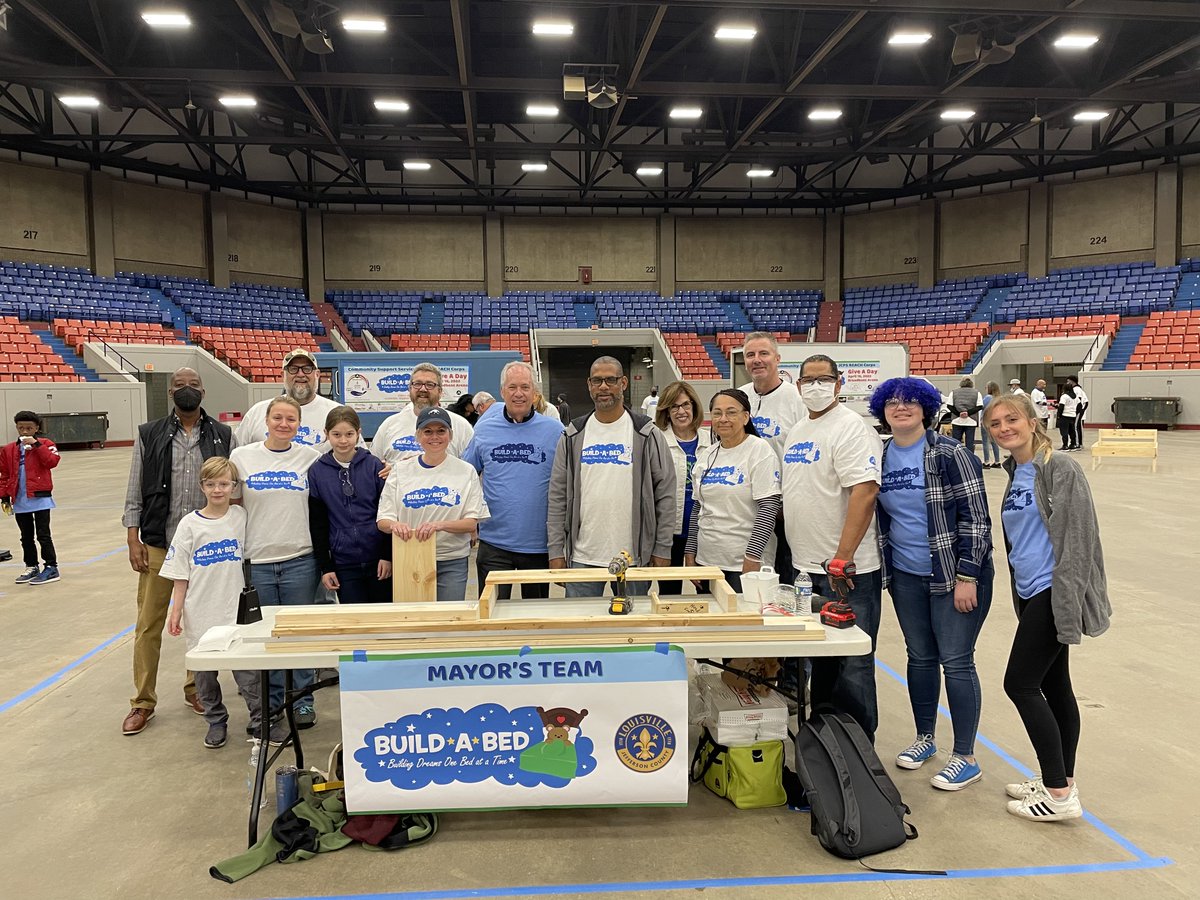 GiveADayLou's tweet photo. The Mayor’s Office was among more than 20 groups providing Build a Bed teams that built 80 beds on Saturday. The finished beds are being sent to children who do not have a bed of their own. Thank you @louisvillemayor and all the volunteers who built a bed!
#LiveUnited #MGAD2022 https://t.co/m1Cx1CMrz4
