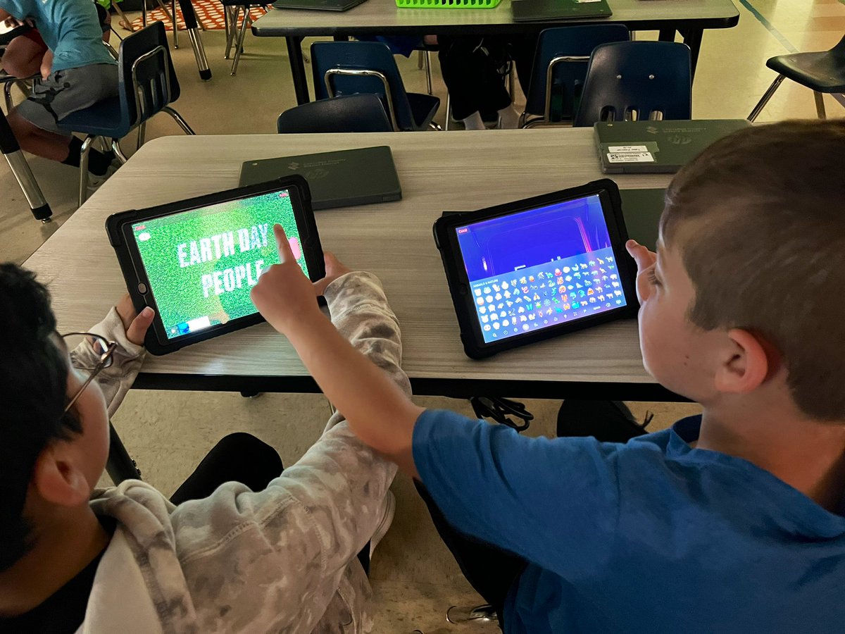 KristenBrooks77's tweet photo. ๐ฅPower of a Video being explored by our 2nd & 3rd graders creating ๐ #EarthDay2022 videos using @AppleEDU #ClipsApp #FOREDU #AppleClips #CCSDfam What will you create?? https://t.co/cibVXLs60B