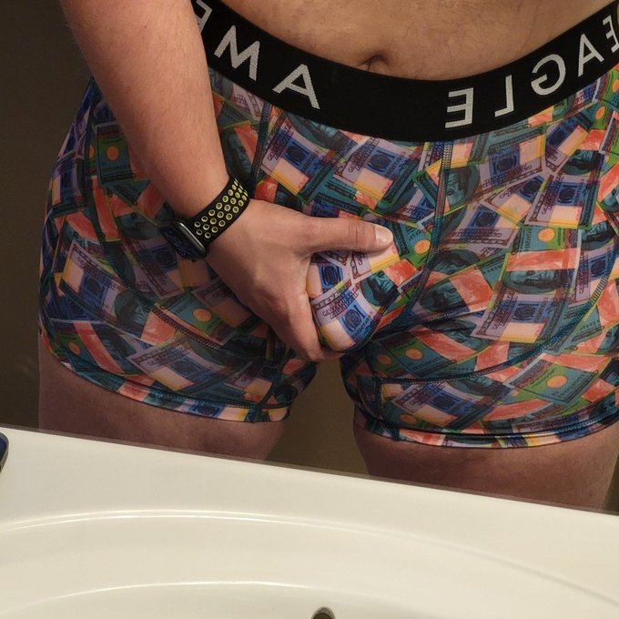 #NewProfilePic https://t.co/eXIKJ4d1ed<a href="/tag/newprofilepic"class="tags">#NewProfilePic</a>