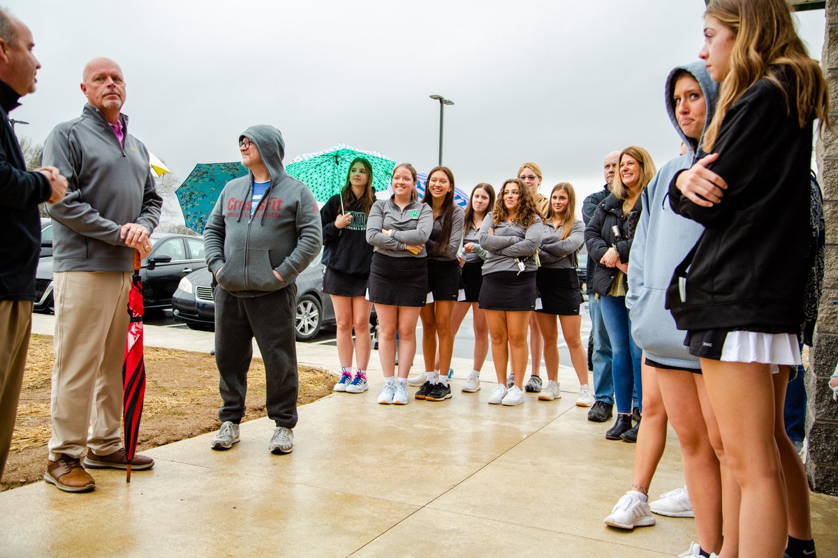 Yorktown Tennis (@yhsgirlstennis) on Twitter photo 