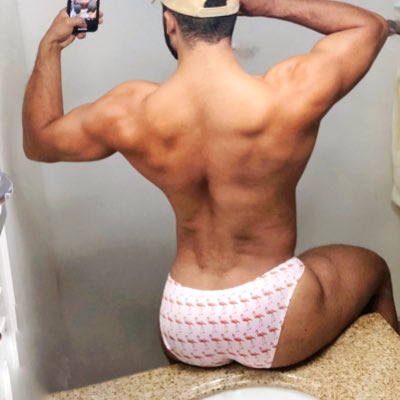 dav_musclebutt's tweet photo. #NewProfilePic https://t.co/eqhqu1UJIK