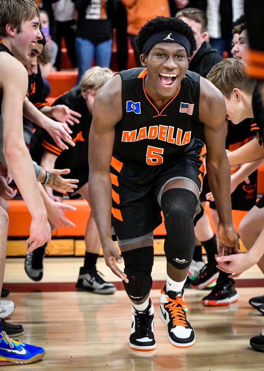 Ryan James (@ryanjamesmn) on Twitter photo Coach Crutchfield at Omaha offered 2022 Madelia/<a href="/SWMNStars/">SWMN Stars BBall</a> guard Ja’Sean Glover today during a visit Coach Crutchfield at Omaha offered 2022 Madelia/<a href="/SWMNStars/">SWMN Stars BBall</a> guard Ja’Sean Glover today during a visit
