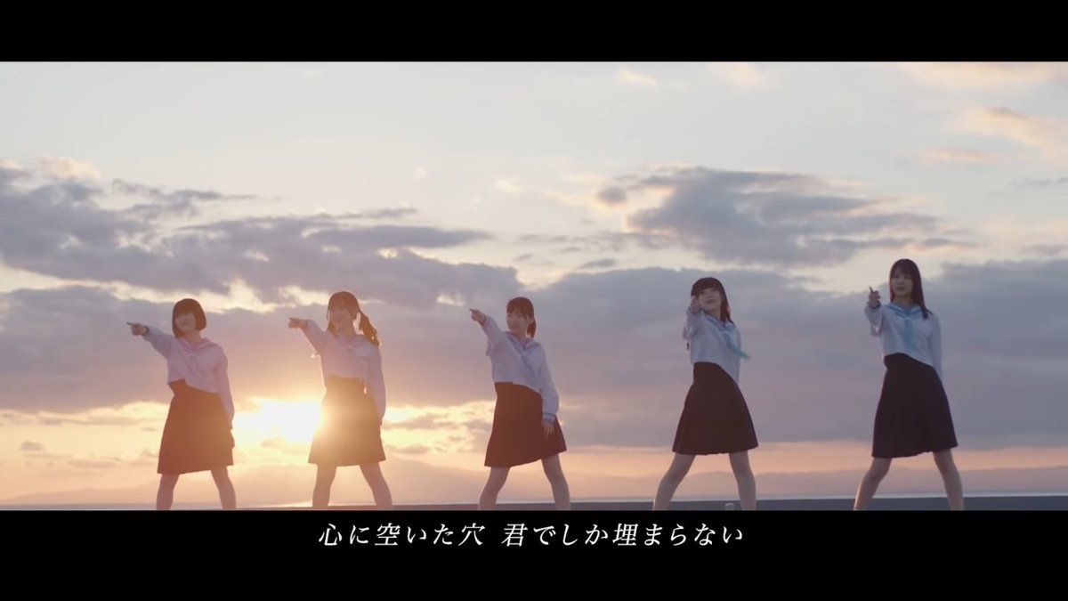 Wusa_san_Lapin's tweet photo. 仰ぎ見る空は
一瞬だけの群青(アオ)
美しい群青…
限りある季節の中
どれほど君が好きか…
#Howeverlong
#群青の世界
#青セカ https://t.co/YbwyiowvUx