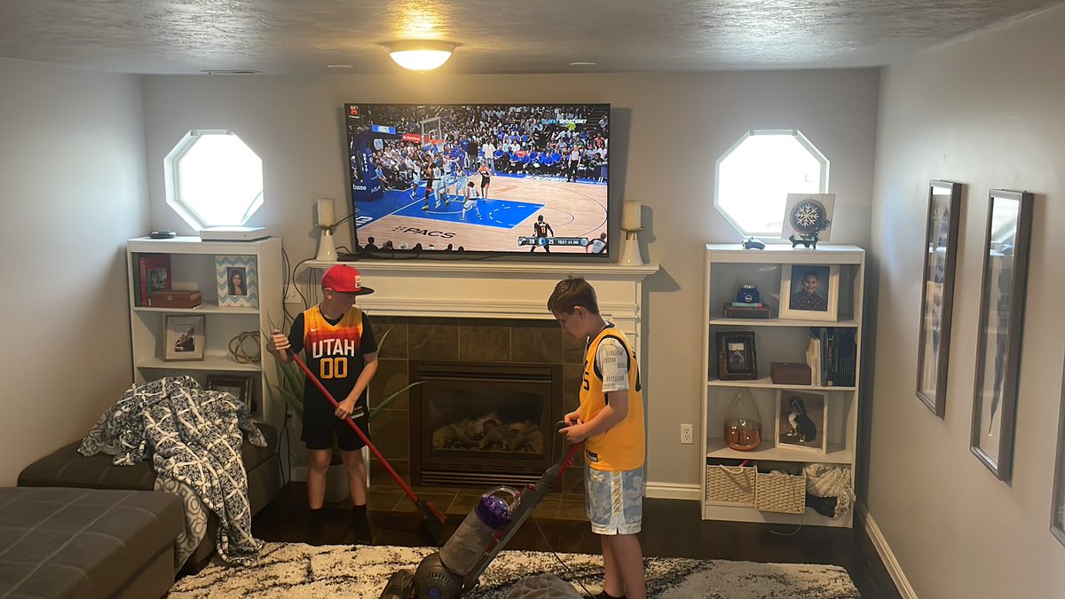 Jazz in four🧹🧹let’s clean up this mess #lesolsonit #whereyouwatching #TakeNote