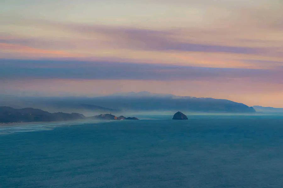LizAlbroPhotos's tweet photo. Adding some pink into your #blueMonday.
#OregonCoastline #PacificSunset #100worksofart #GiftMomArt
https://t.co/RhTJ7GBbZE https://t.co/SwH35FvxfE