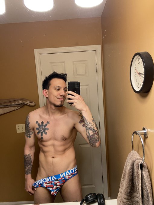 Currently looking for a sugar daddy ??? #SugarBabyTwitter #sugardaddyneed #nsfwtwt #horny #uncensored