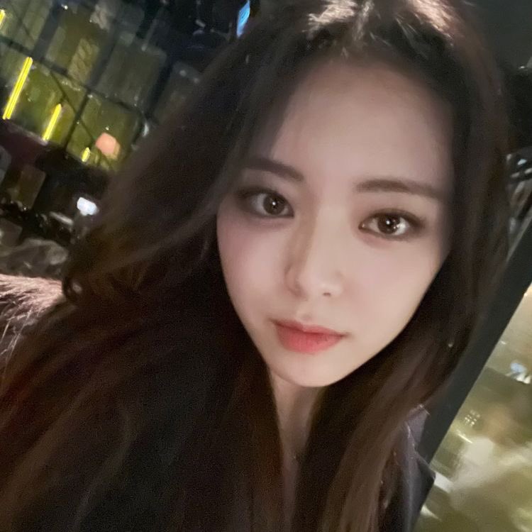 #YUNA #ITZY