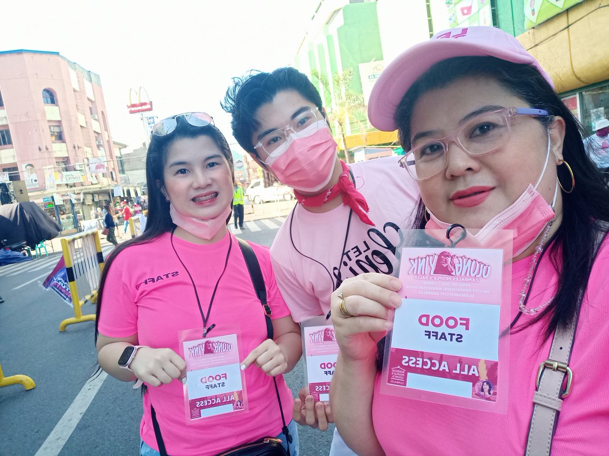 edrose1996's tweet photo. #OlongapoIsPink
Proud to be a volunteer,🌷🌷🌷
#IpanaloNatinIto https://t.co/SNh00FhHbp