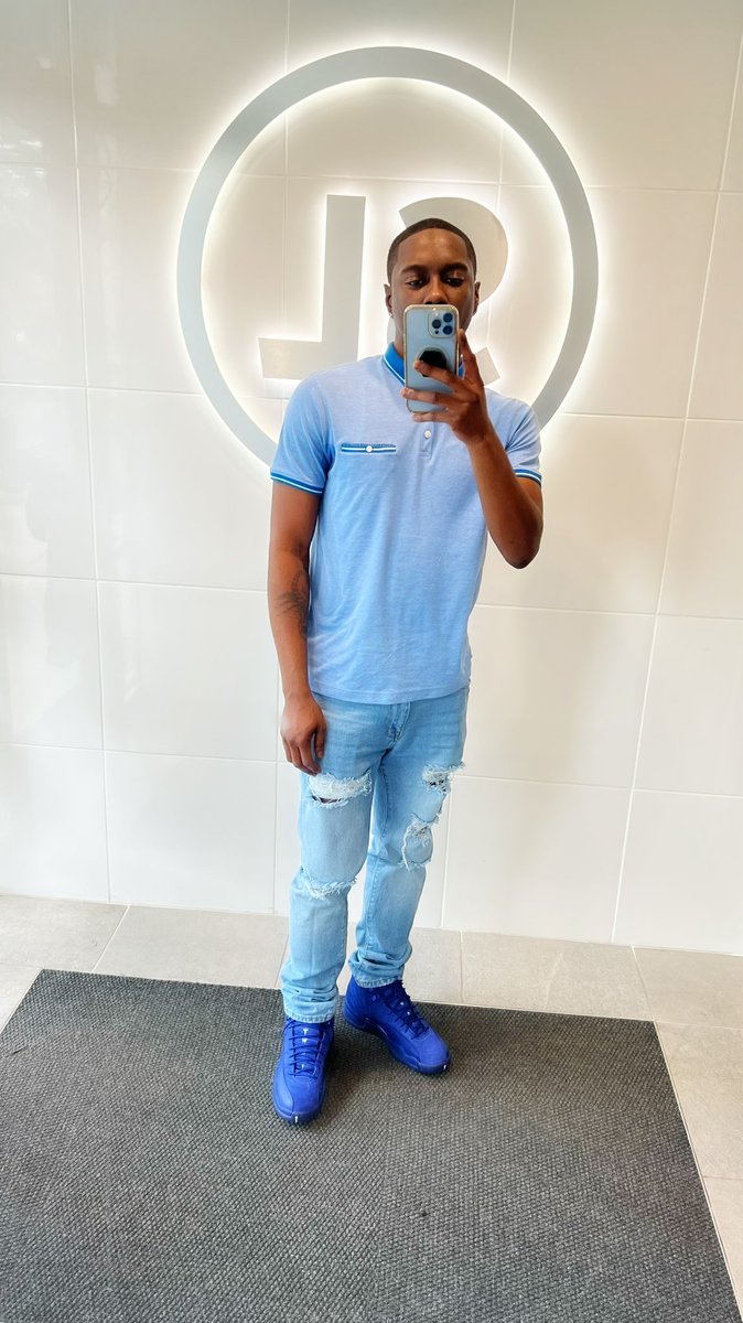 eddiexjaye's tweet photo. Carpe Diem🧿 #lastlaugh #getyousomemoney https://t.co/U9QryQOHSs