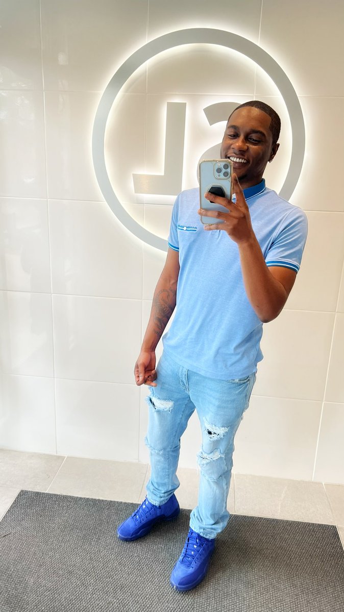 eddiexjaye's tweet photo. Carpe Diem🧿 #lastlaugh #getyousomemoney https://t.co/U9QryQOHSs