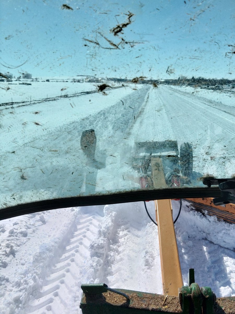 bubbakongs's tweet photo. If only there was a tax to take care of the roads https://t.co/5y3PMz2xkB