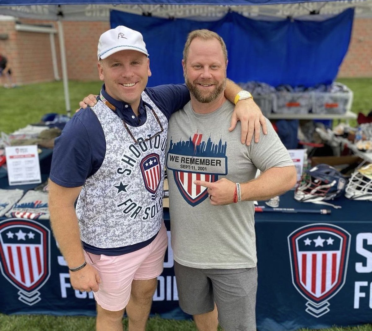 ErikMineo's tweet image. 🚨GREAT vibe alert🚨

Incredibly proud to have @CaptainCons from @ZeroBlog30 on our Shootout for Soldiers Advisory Board. 

So much goodness on the horizon, I’ll just leave it at:
 “The best is yet to come.” 🤌🇺🇸 

#SFS2022 #SFSxZBT #LaxTwitter #Lacrosse #10Years