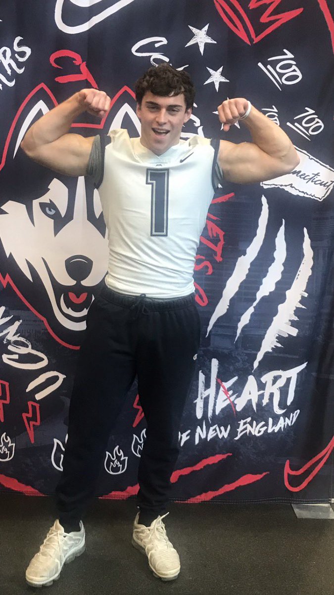 Had a great time at UCONN the other day. Thank you <a href="/johnmarinelli/">John Marinelli</a> <a href="/Coach_Phelps11/">Salisbury School Football</a>