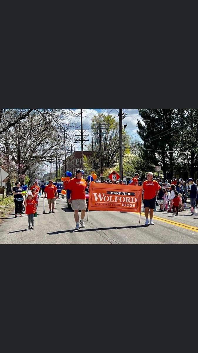 To say Coach Davenport <a href="/Bellarminehoops/">Scott Davenport</a> was a huge hit at the Easter parade is an understatement!! He should run for Mayor! Louisville loves good basketball!! Thanks for the support Coach!! #maryjudewolfordforjudge